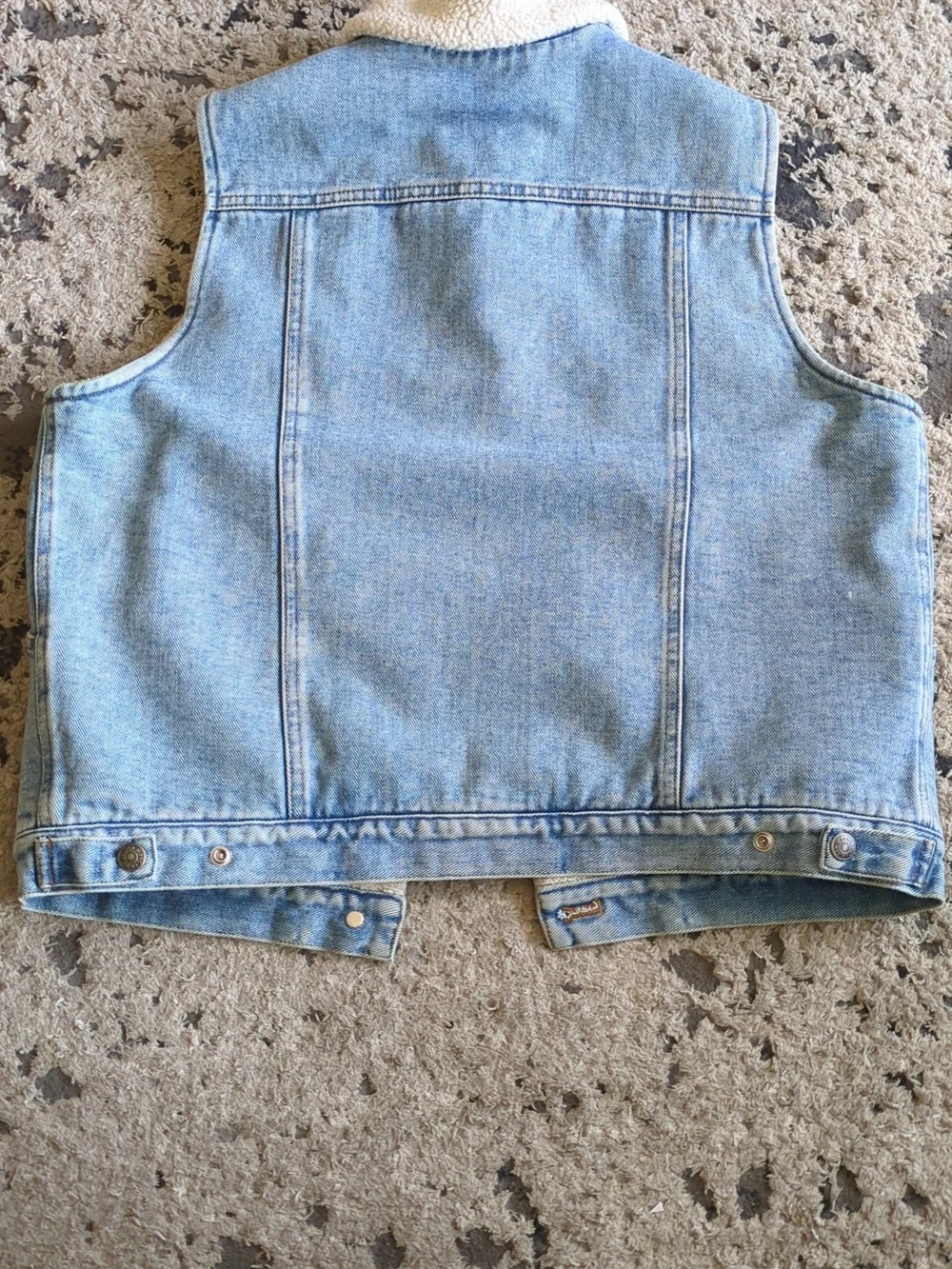 Light Wash Denim Sherpa-Lined Vest - Cream Sherpa - Picture 3 of 4